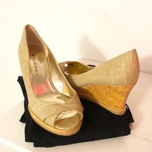 Michael Kors Peep-Toe Cork Wedges💋
